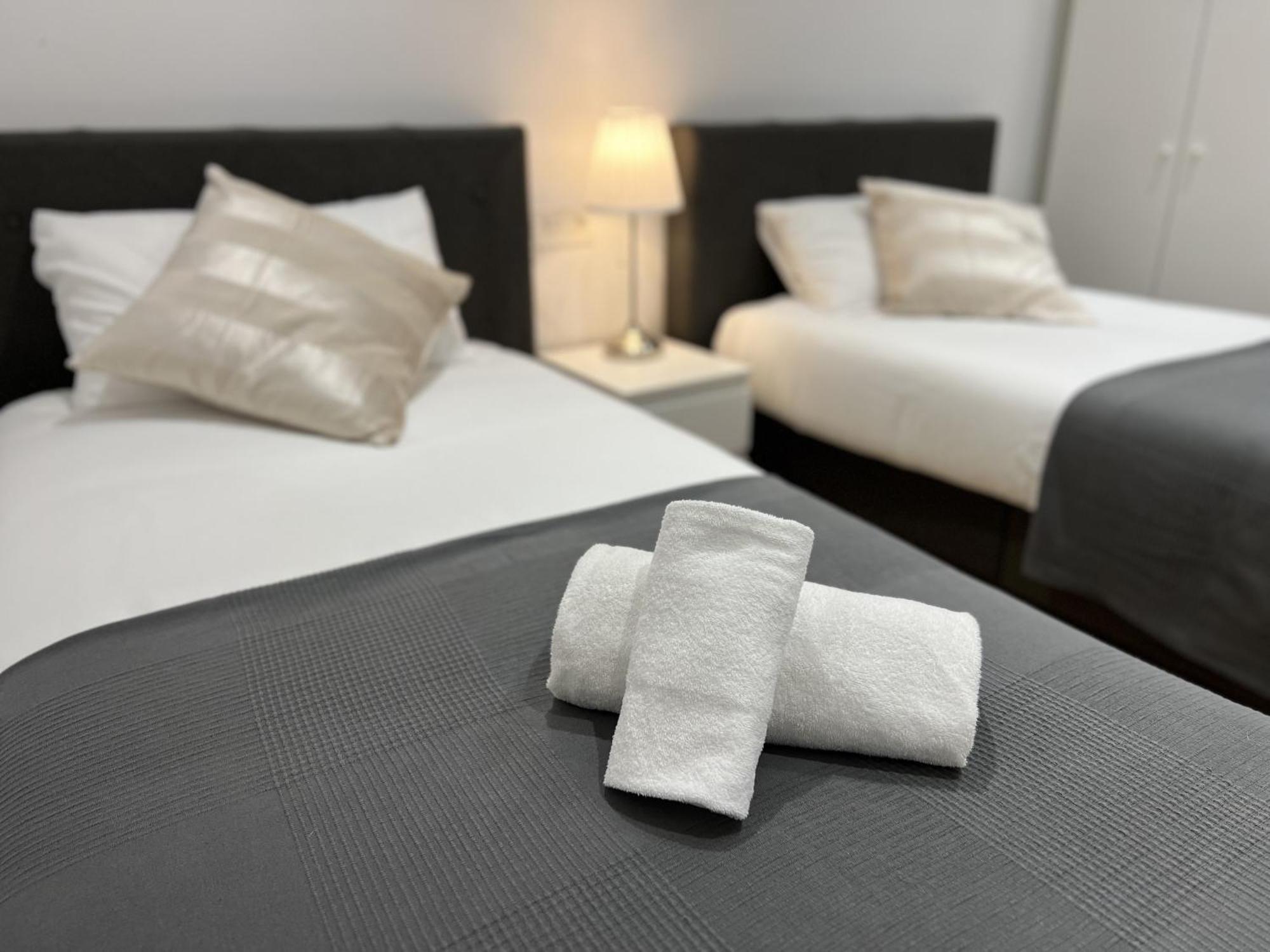 Apartamenticos Plaza Las Armas III Zaragoza Ngoại thất bức ảnh