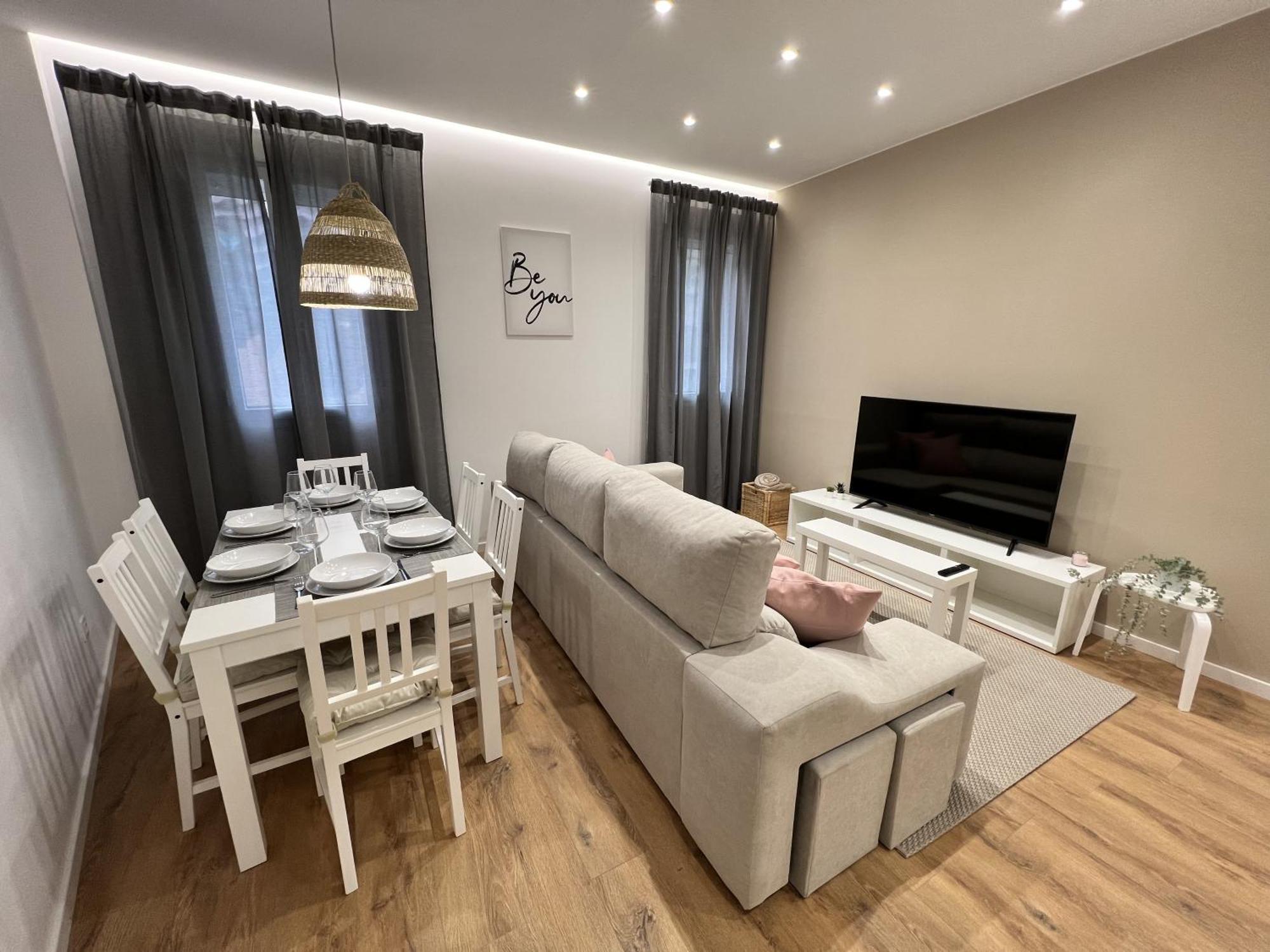 Apartamenticos Plaza Las Armas III Zaragoza Ngoại thất bức ảnh