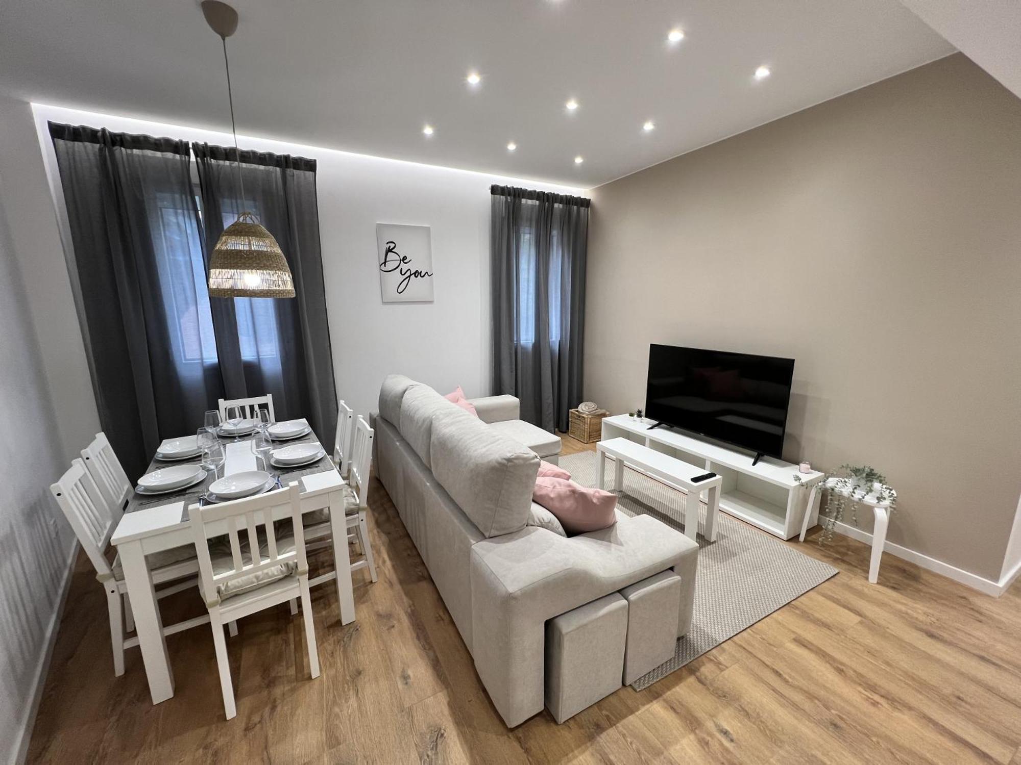 Apartamenticos Plaza Las Armas III Zaragoza Ngoại thất bức ảnh